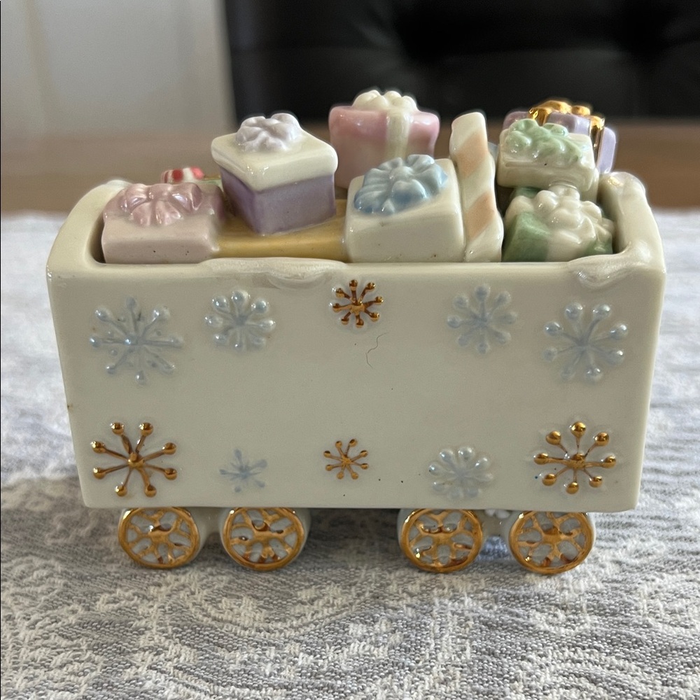 Lenox vintage holiday traditions train gift